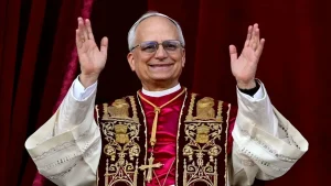 Santa Cruz estará en la reunión con el Episcopado para coordinar la visita del papa León XIV