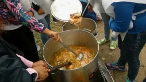 Jubilados organizan una nueva olla popular este jueves en la plaza Jubilados organizan una nueva olla popular este jueves en la plaza