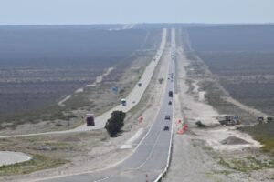 Camionero borracho se quedó dormido en la doble trocha Madryn-Trelew y terminó detenido