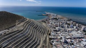 Comodoro: cortan por completo un tramo de la Avenida Ducós por obras de saneamiento urgentes Comodoro: cortan por completo un tramo de la Avenida Ducós por obras de saneamiento urgentes