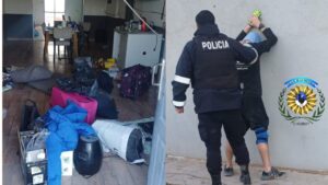 Persecución y fuga en Trelew: un detenido tras un intento de robo en barrio Illia