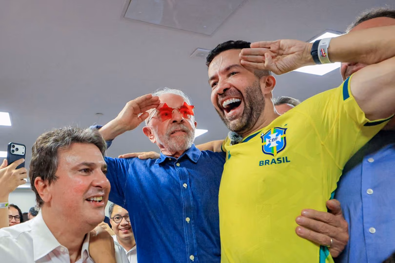 Lula da Silva derrotó a Flávio Bolsonaro y fue reelecto presidente de Brasil Lula da Silva derrotó a Flávio Bolsonaro y fue reelecto presidente de Brasil