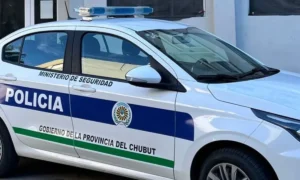 Esquel: detuvieron a un joven acusado de atacar a pedradas un patrullero